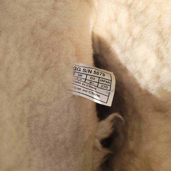 UGG 5678 Kensington Black Leather Shearling Biker Buckle Moto Boots Women Sz 10 - Picture 13 of 13